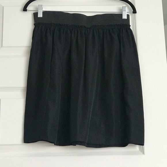 Black silk skirt by Wilfred - Picture 1 of 3
